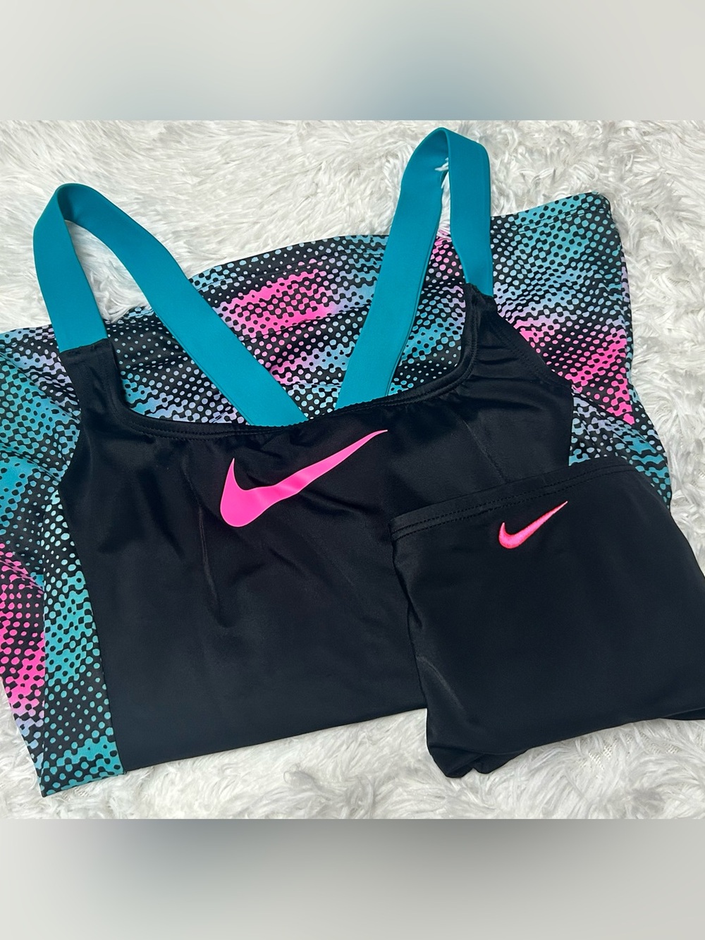 Nike bikini 2 piece Tankini set built in bra Black with Hot Pink Logos teal